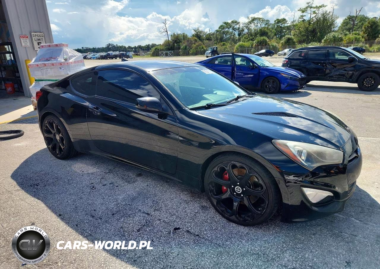 2013 Hyundai Genesis Coupe 3.8 R-Spec VIN:KMHHU6KJ1DU098577 - 4