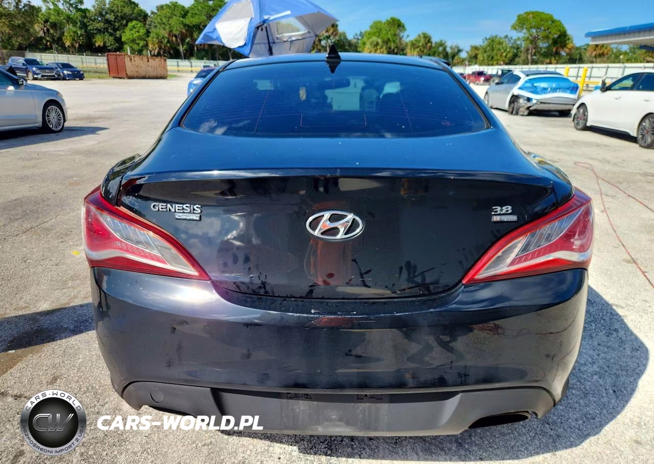 2013 Hyundai Genesis Coupe 3.8 R-Spec VIN:KMHHU6KJ1DU098577 - 6