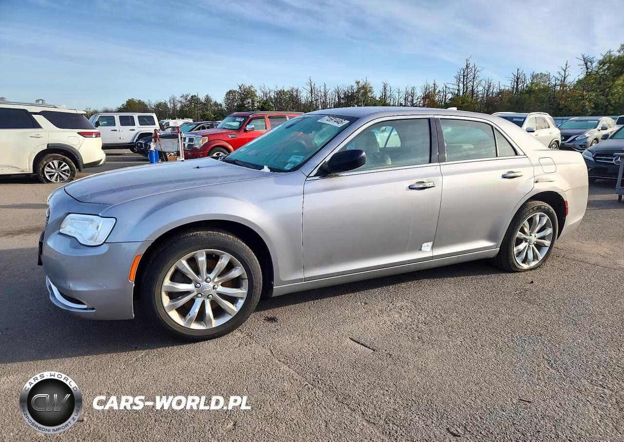 2017 Chrysler 300 Limited – zdjęcie 1 z 12