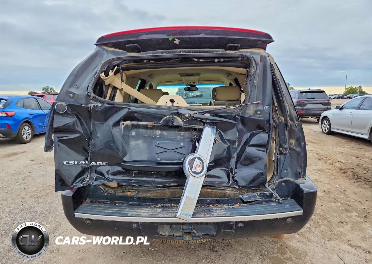 2007 Cadillac Escalade Luxury VIN:1GYFK63847R295158 - 6