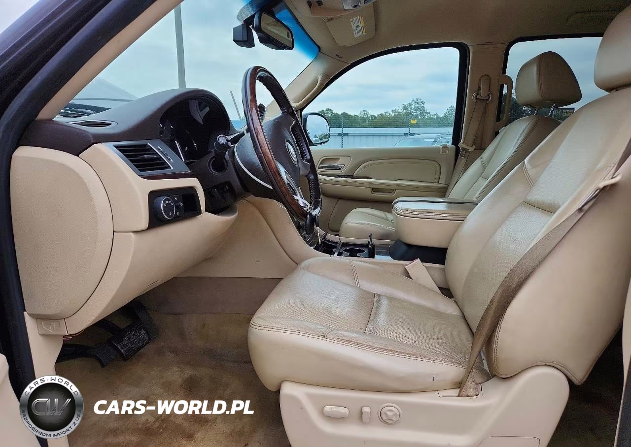 2007 Cadillac Escalade Luxury VIN:1GYFK63847R295158 - 7