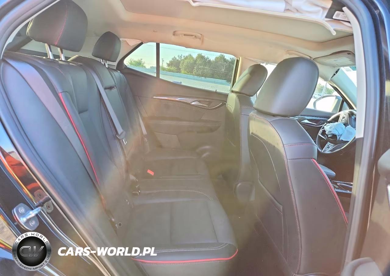 2023 Buick Envision Essence VIN:LRBFZNR4XPD067371 - 10