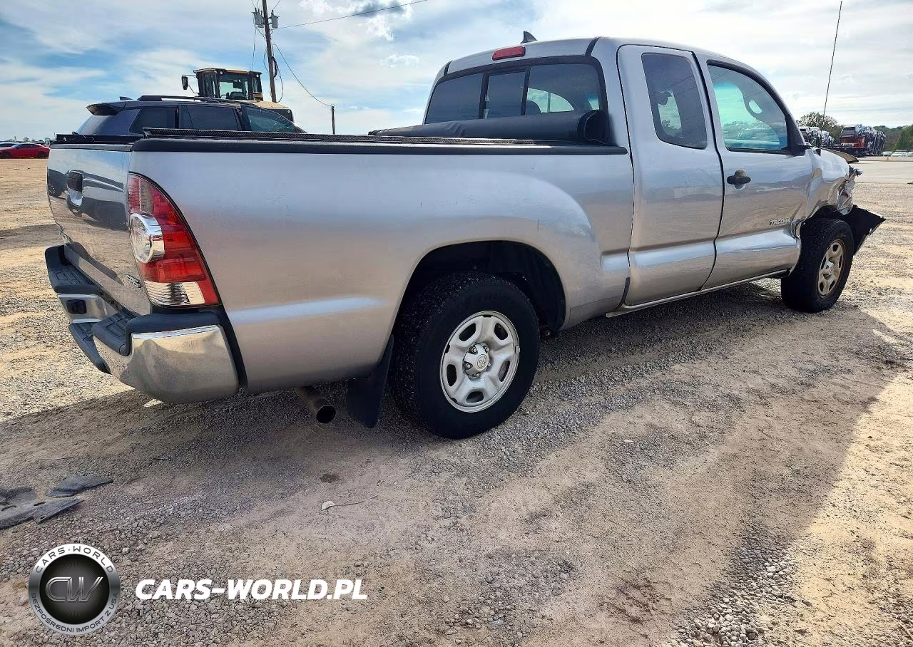 2015 Toyota Tacoma Base VIN:5TFTX4CN2FX068288 - 3