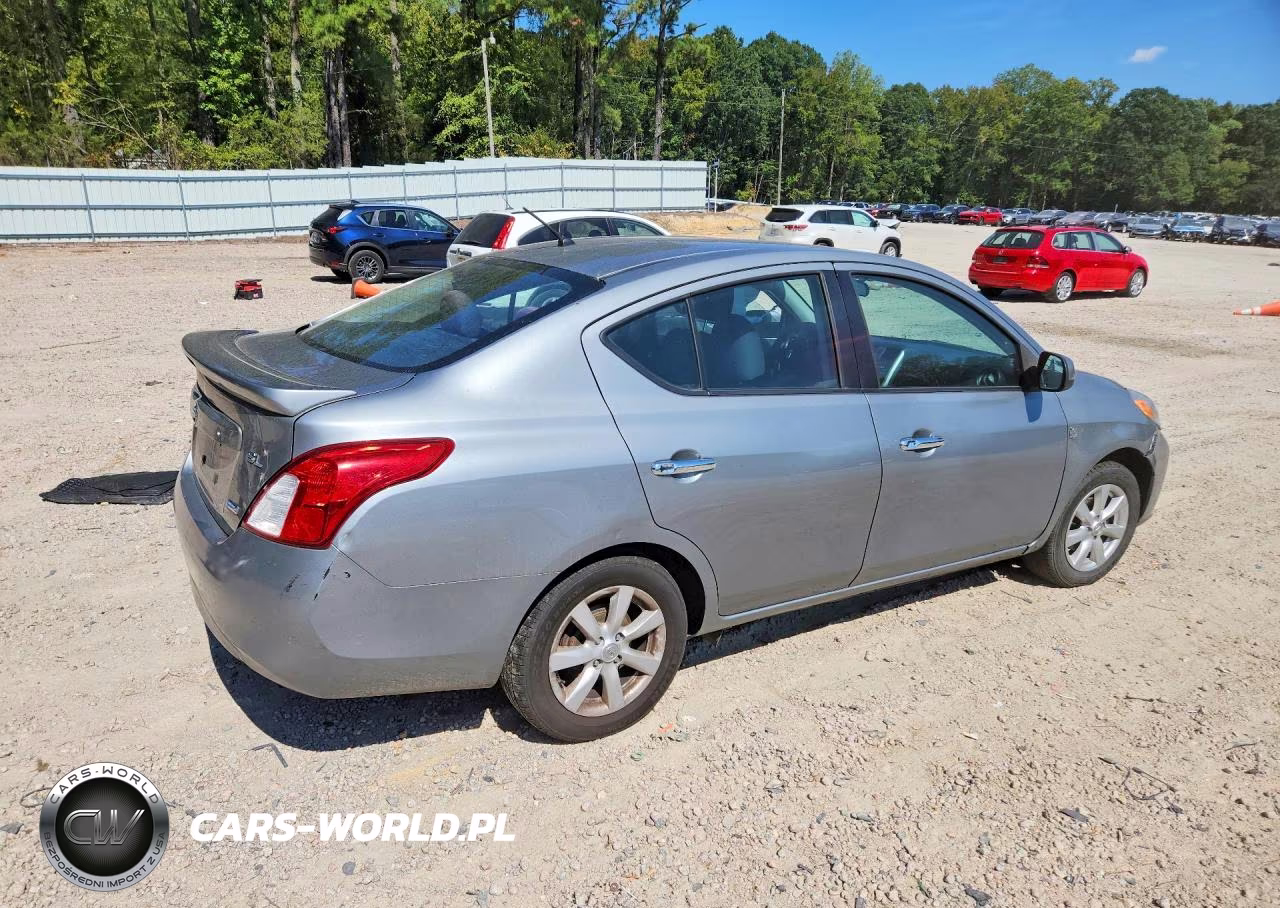 2013 Nissan Versa S VIN:3N1CN7AP6DL841576 - 3