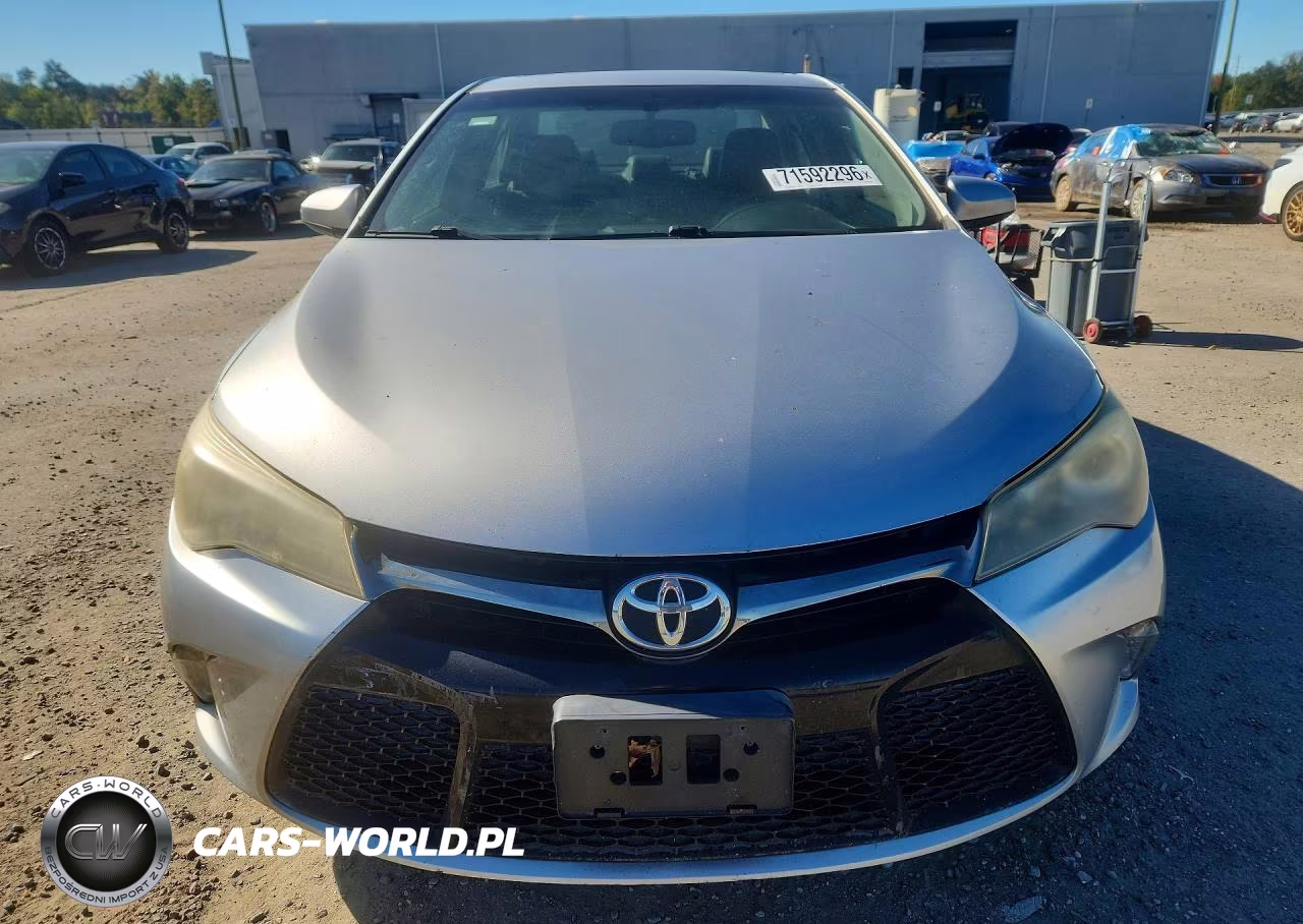 2015 Toyota Camry Xse VIN:4T1BF1FK0FU964049 - 5