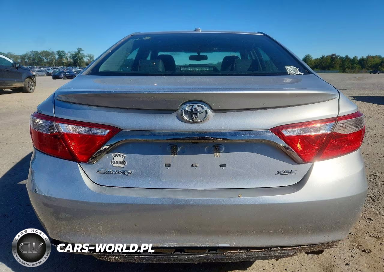 2015 Toyota Camry Xse VIN:4T1BF1FK0FU964049 - 6