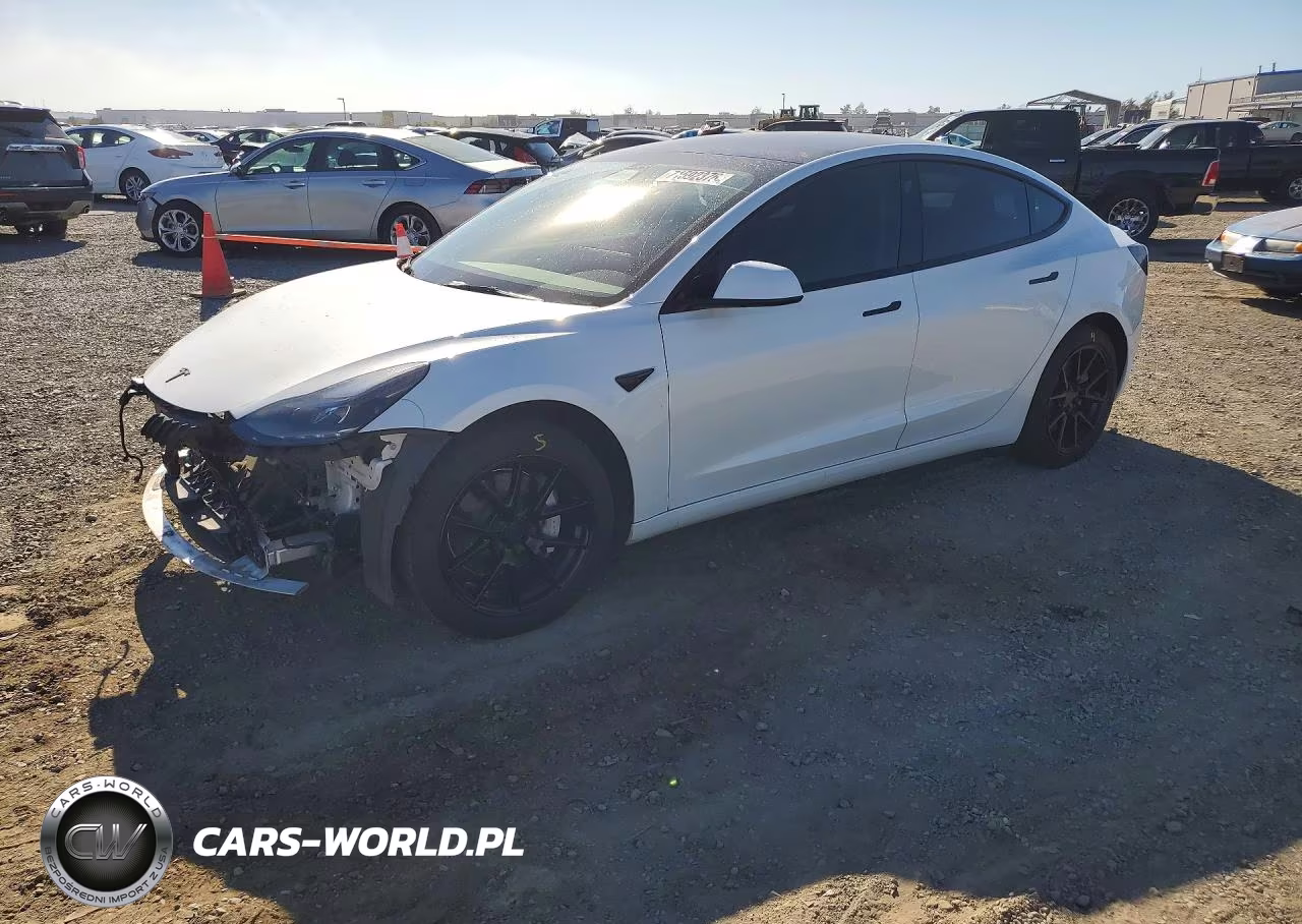 2022 Tesla Model 3 – zdjęcie 1 z 12