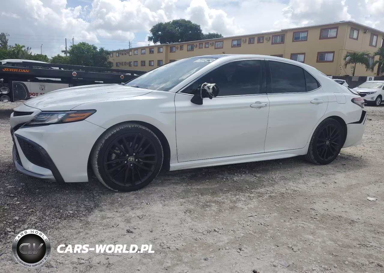 2022 Toyota Camry Xse – zdjęcie 1 z 12