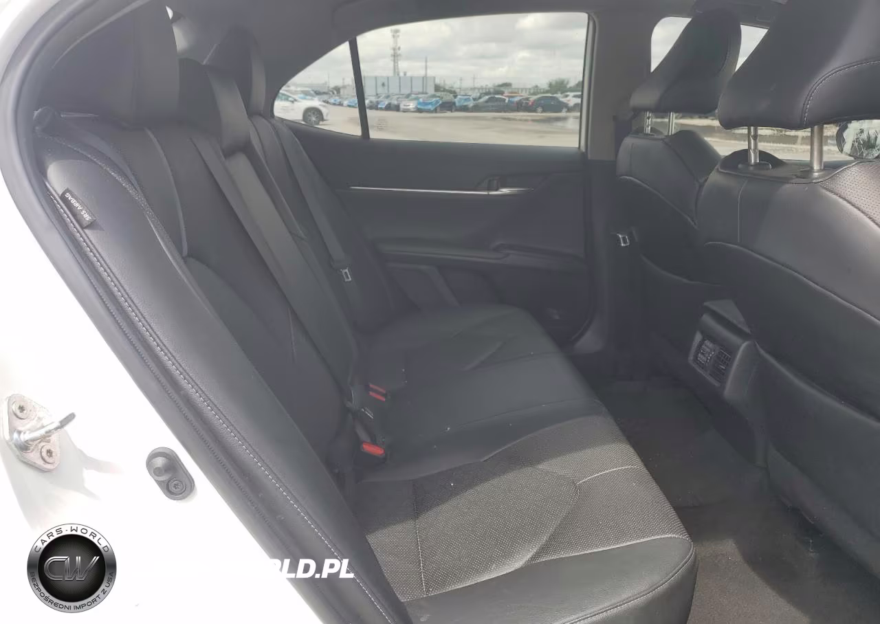 2022 Toyota Camry Xse VIN:4T1K61AKXNU021530 - 10