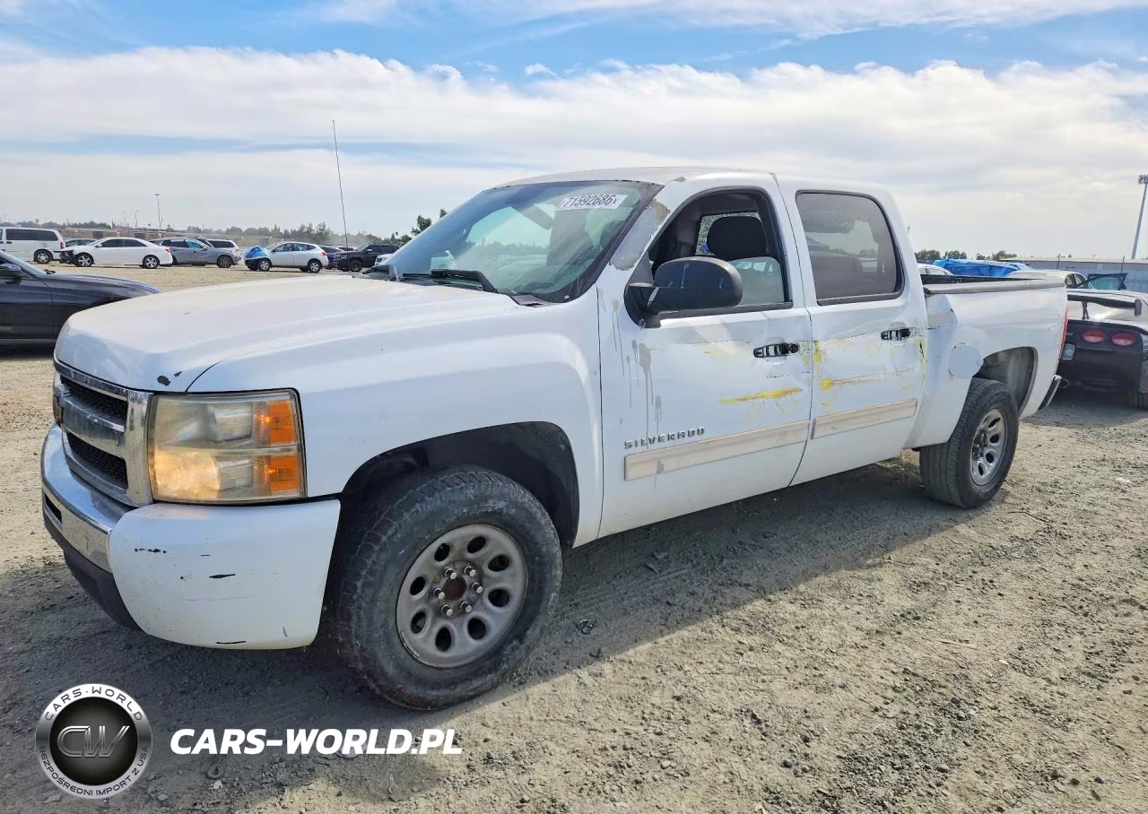 2011 Chevrolet Silverado C1500 Ls VIN:3GCPCREA6BG362389 - 1