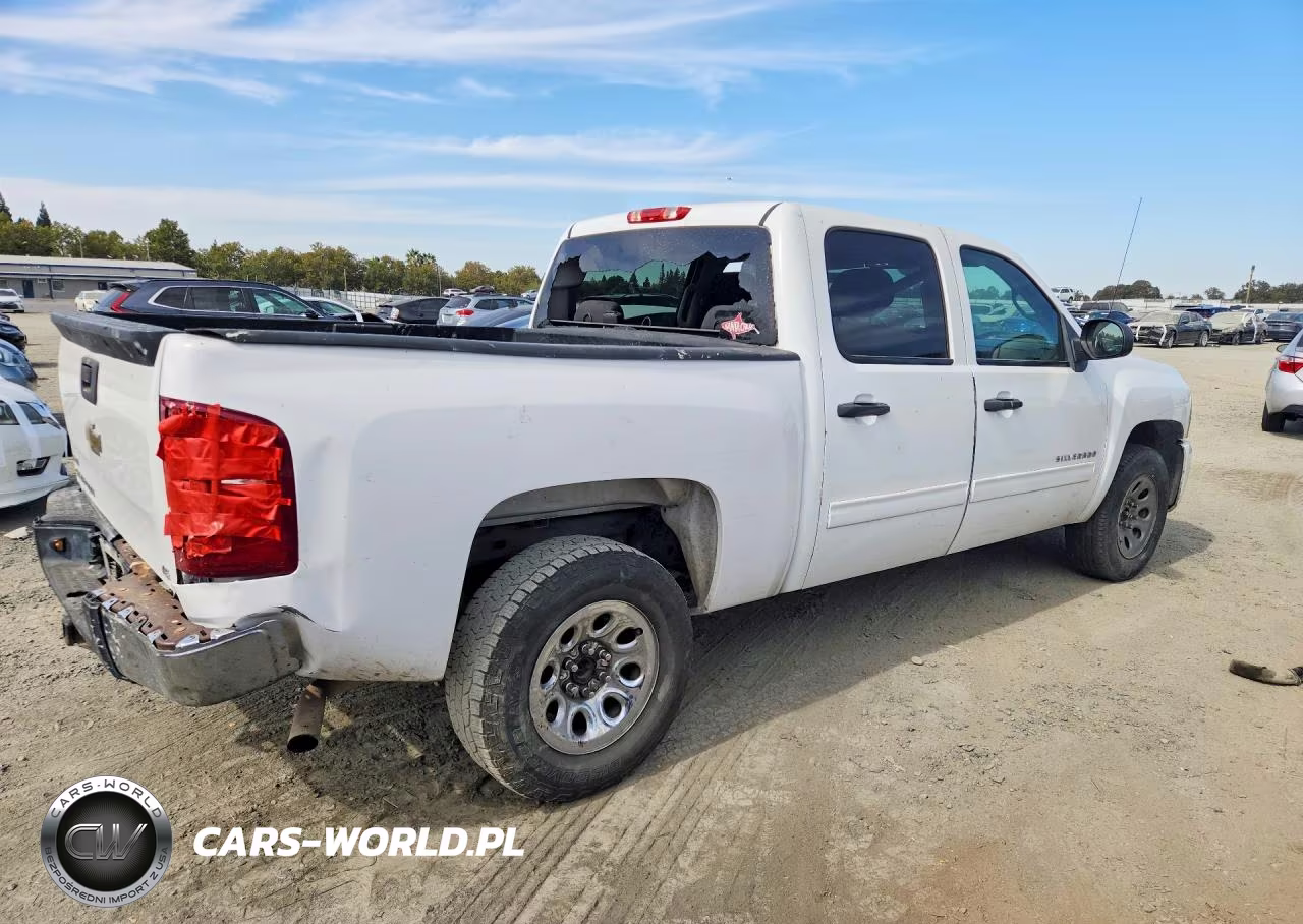 2011 Chevrolet Silverado C1500 Ls VIN:3GCPCREA6BG362389 - 3