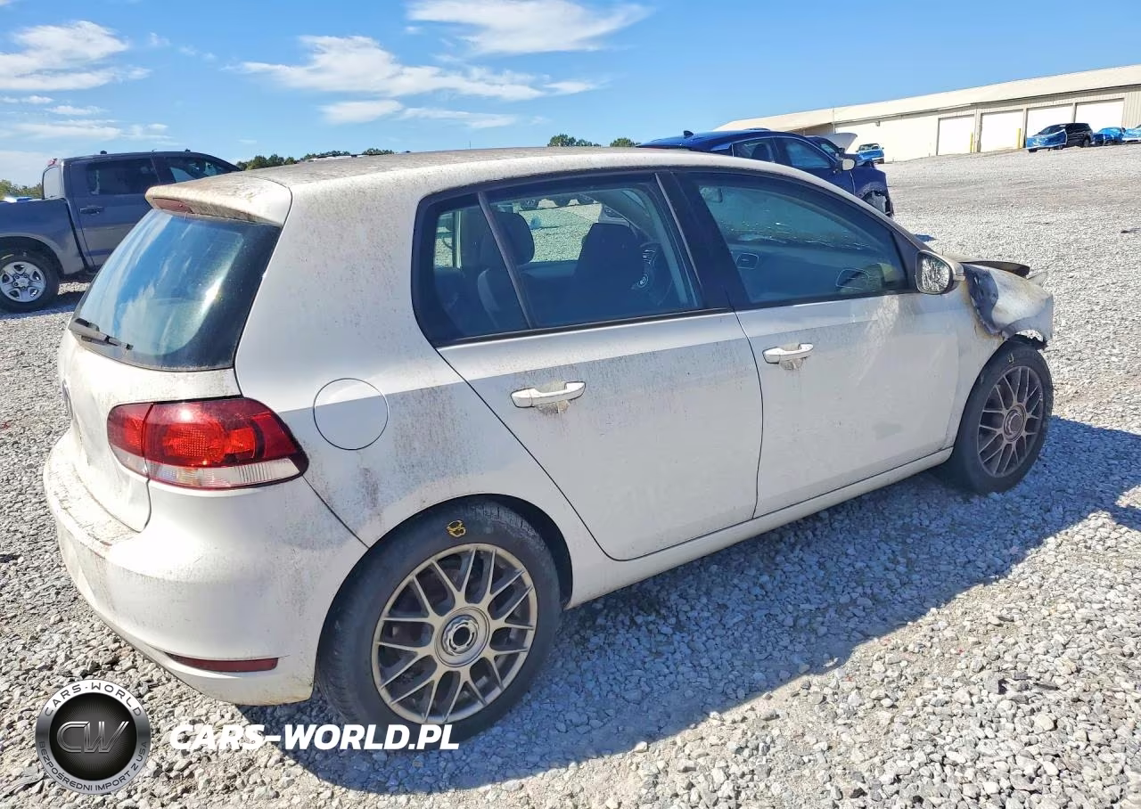 2013 Volkswagen Golf VIN:WVWDA7AJ8DW117794 - 3