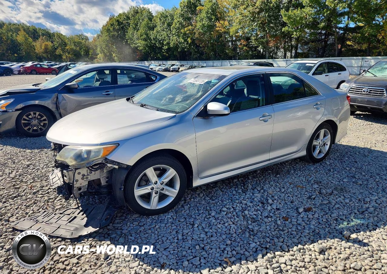 2012 Toyota Camry Se – zdjęcie 1 z 12