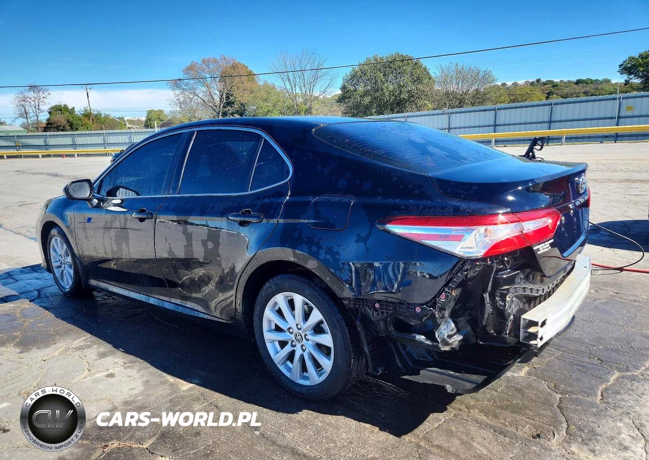 2018 Toyota Camry Le VIN:JTNB11HK5J3002548 - 2