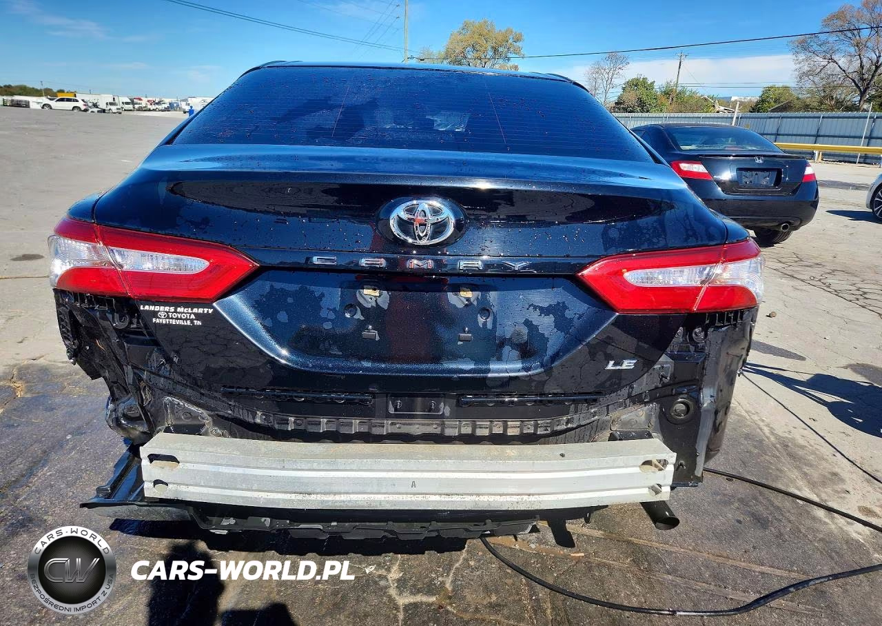 2018 Toyota Camry Le VIN:JTNB11HK5J3002548 - 6