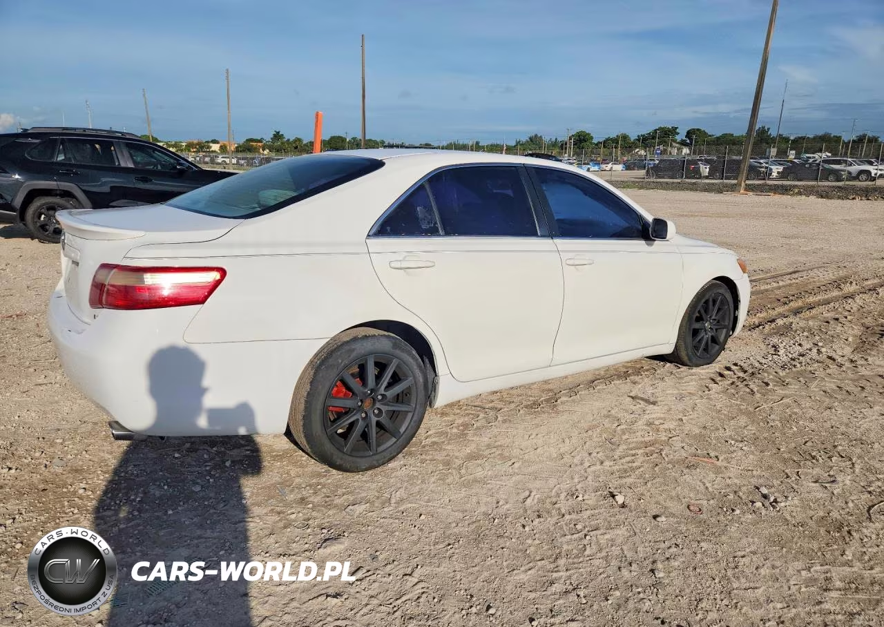 2007 Toyota Camry Le VIN:4T1BE46K17U613642 - 3