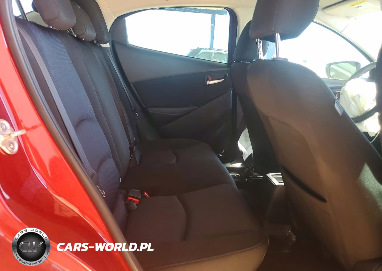 2018 Toyota Yaris Ia Base VIN:3MYDLBYVXJY308306 - 10