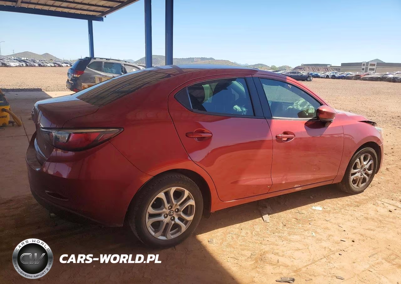 2018 Toyota Yaris Ia Base VIN:3MYDLBYVXJY308306 - 3