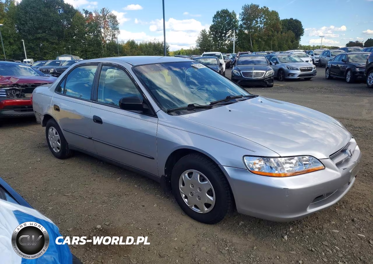 1999 Honda Accord Dx VIN:1HGCF8643XA157113 - 4