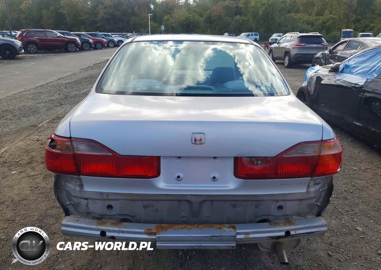 1999 Honda Accord Dx VIN:1HGCF8643XA157113 - 6