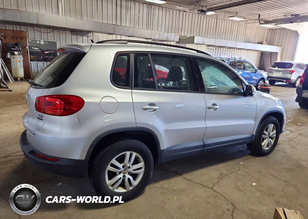 2016 Volkswagen Tiguan S VIN:WVGBV7AX9GW005795 - 3