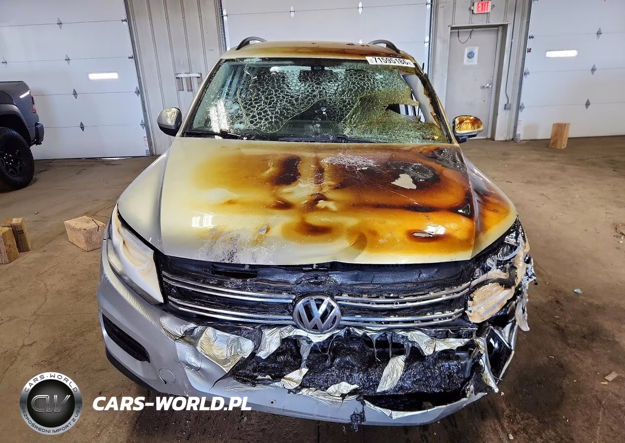 2016 Volkswagen Tiguan S VIN:WVGBV7AX9GW005795 - 5