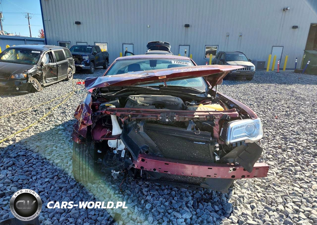 2016 Chrysler 300 Limited VIN:2C3CCAAG7GH233678 - 5