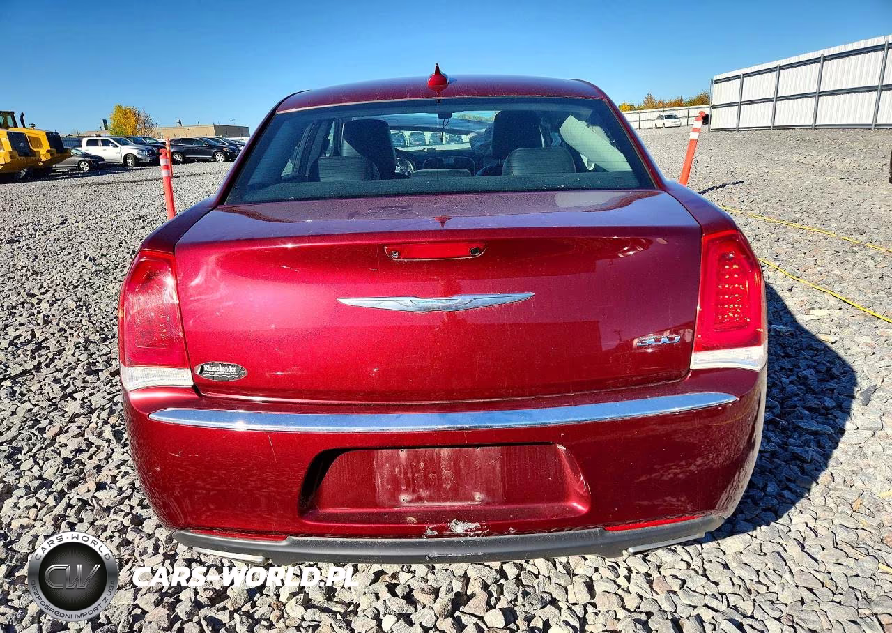 2016 Chrysler 300 Limited VIN:2C3CCAAG7GH233678 - 6