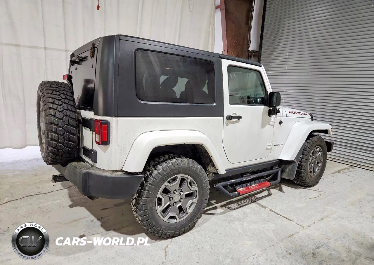2015 Jeep Wrangler Rubicon VIN:1C4BJWCG8FL535618 - 3
