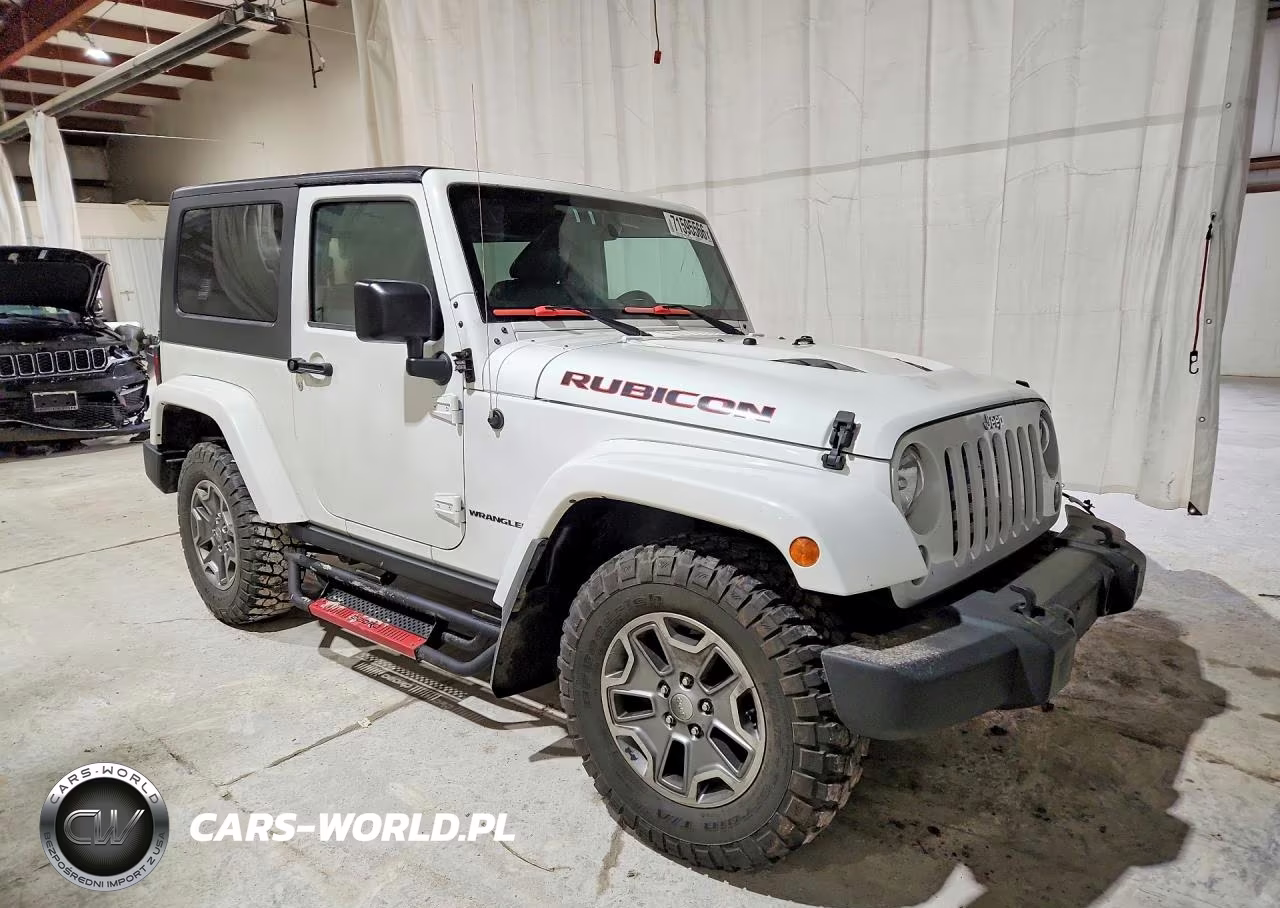 2015 Jeep Wrangler Rubicon VIN:1C4BJWCG8FL535618 - 4