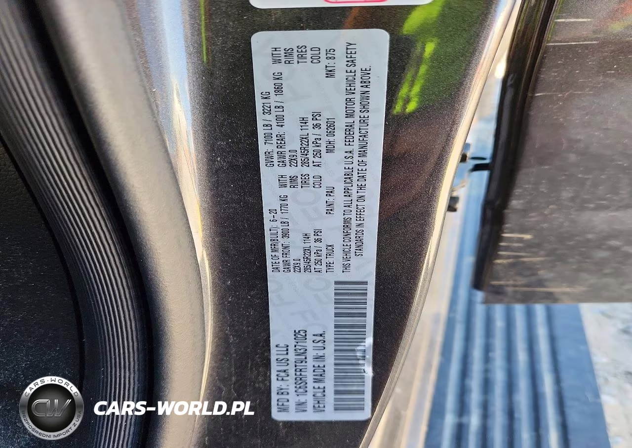 2020 Ram 1500 Laramie VIN:1C6SRFRT9LN371025 - 12