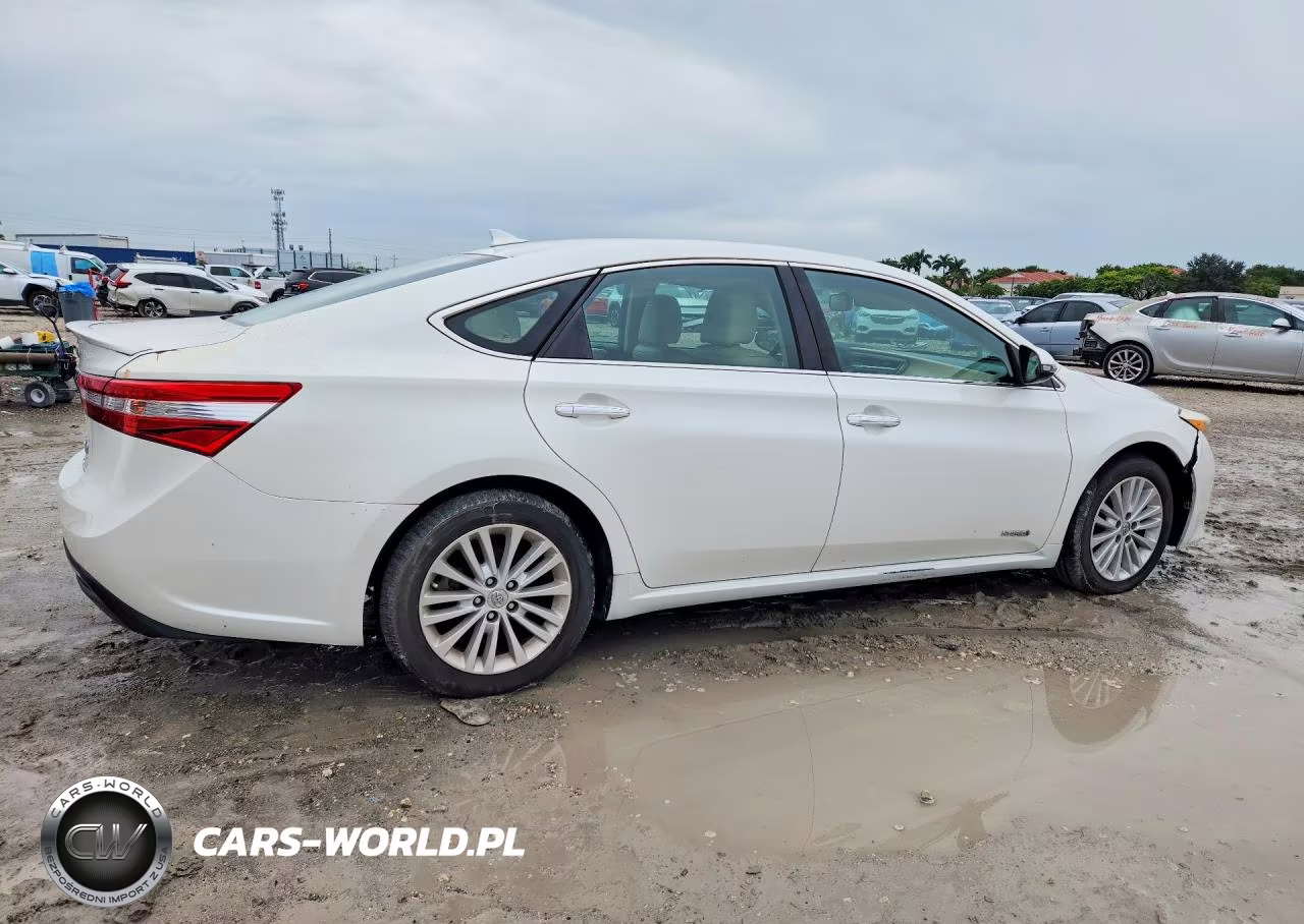 2014 Toyota Avalon Hybrid Limited VIN:4T1BD1EB6EU025820 - 3