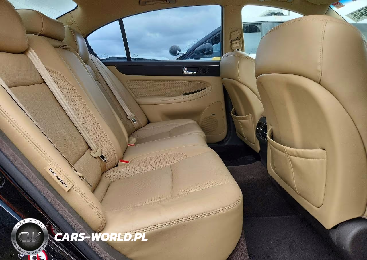 2011 Hyundai Genesis 3.8L VIN:KMHGC4DE4BU114805 - 10