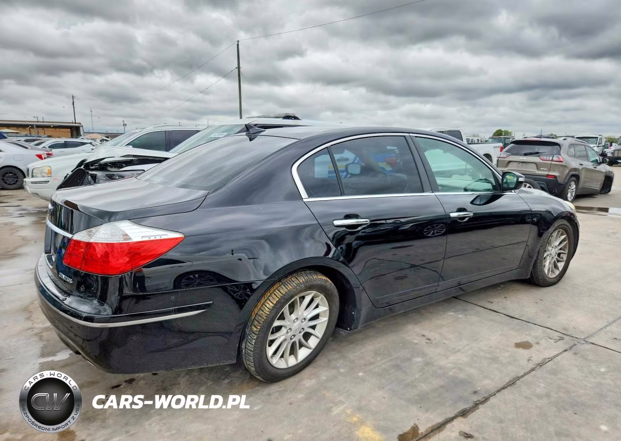 2011 Hyundai Genesis 3.8L VIN:KMHGC4DE4BU114805 - 3
