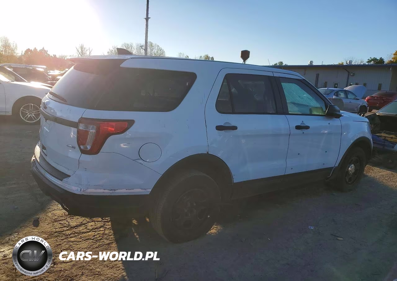 2018 Ford Explorer Police Interceptor VIN:1FM5K8AR1JGC74873 - 3