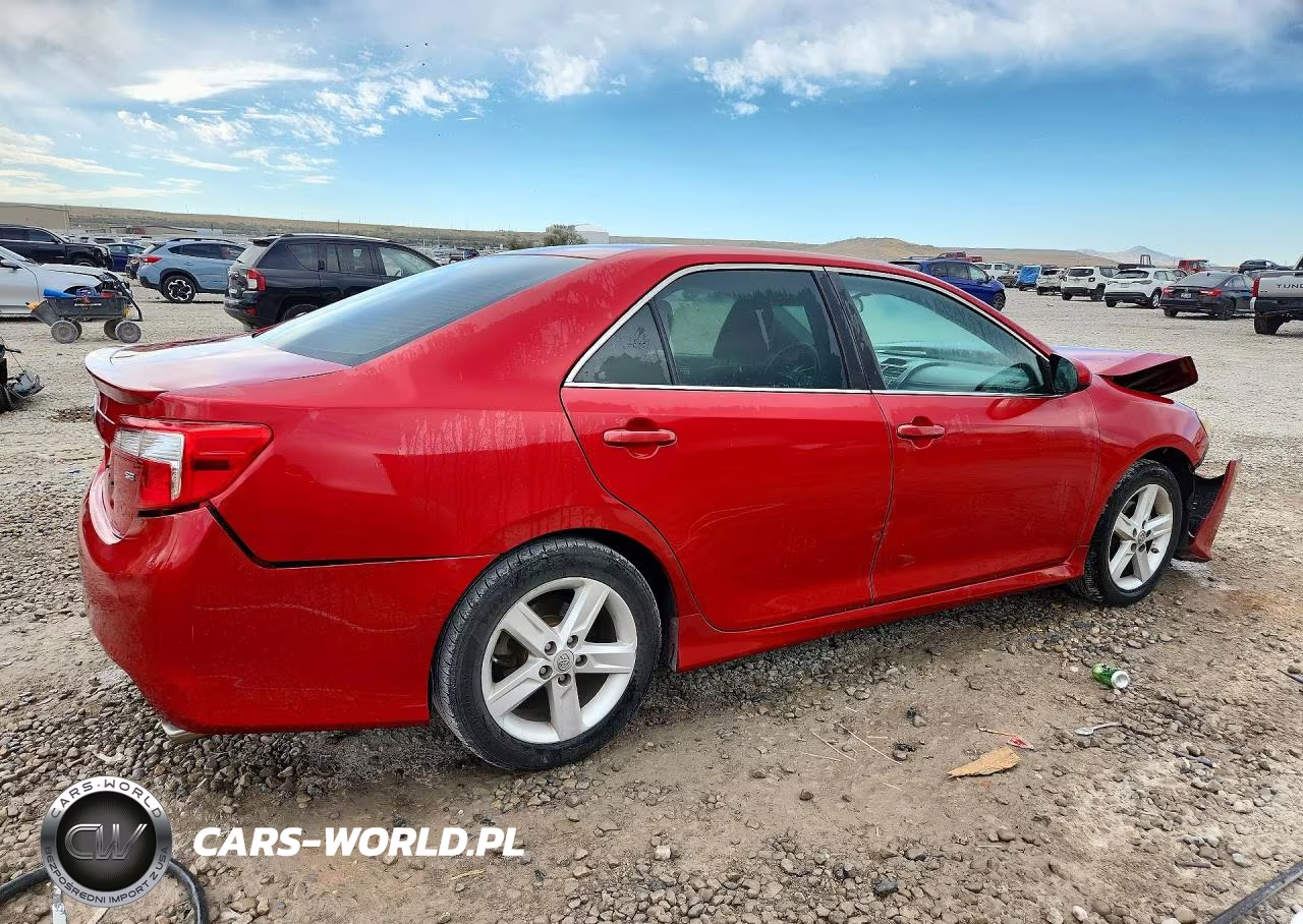 2014 Toyota Camry Se VIN:4T1BF1FK9EU856270 - 3