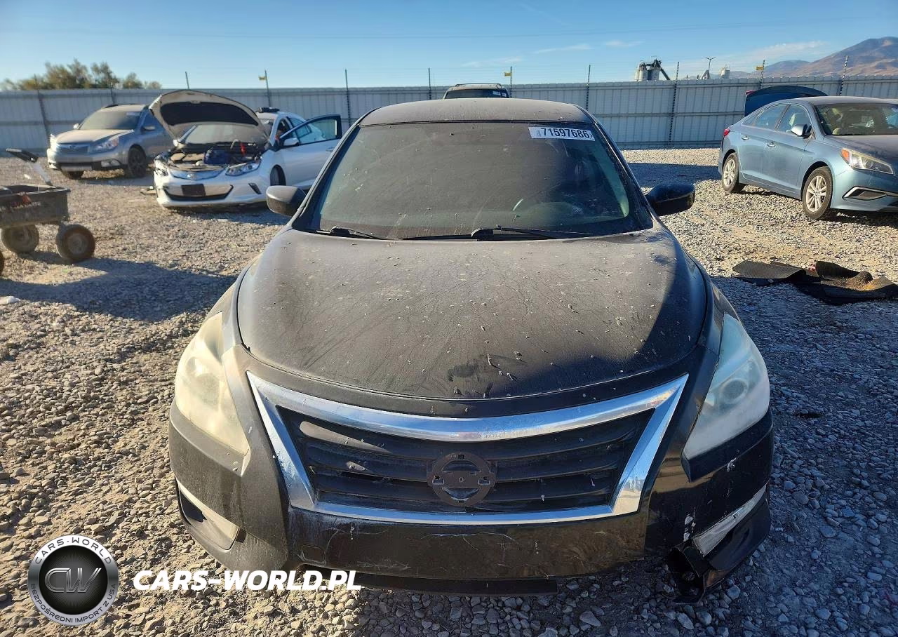 2015 Nissan Altima 2.5 S VIN:1N4AL3AP4FN301686 - 5