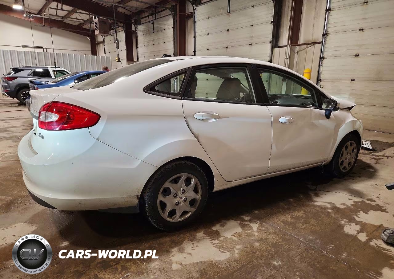2011 Ford Fiesta S VIN:3FADP4AJ2BM128841 - 3