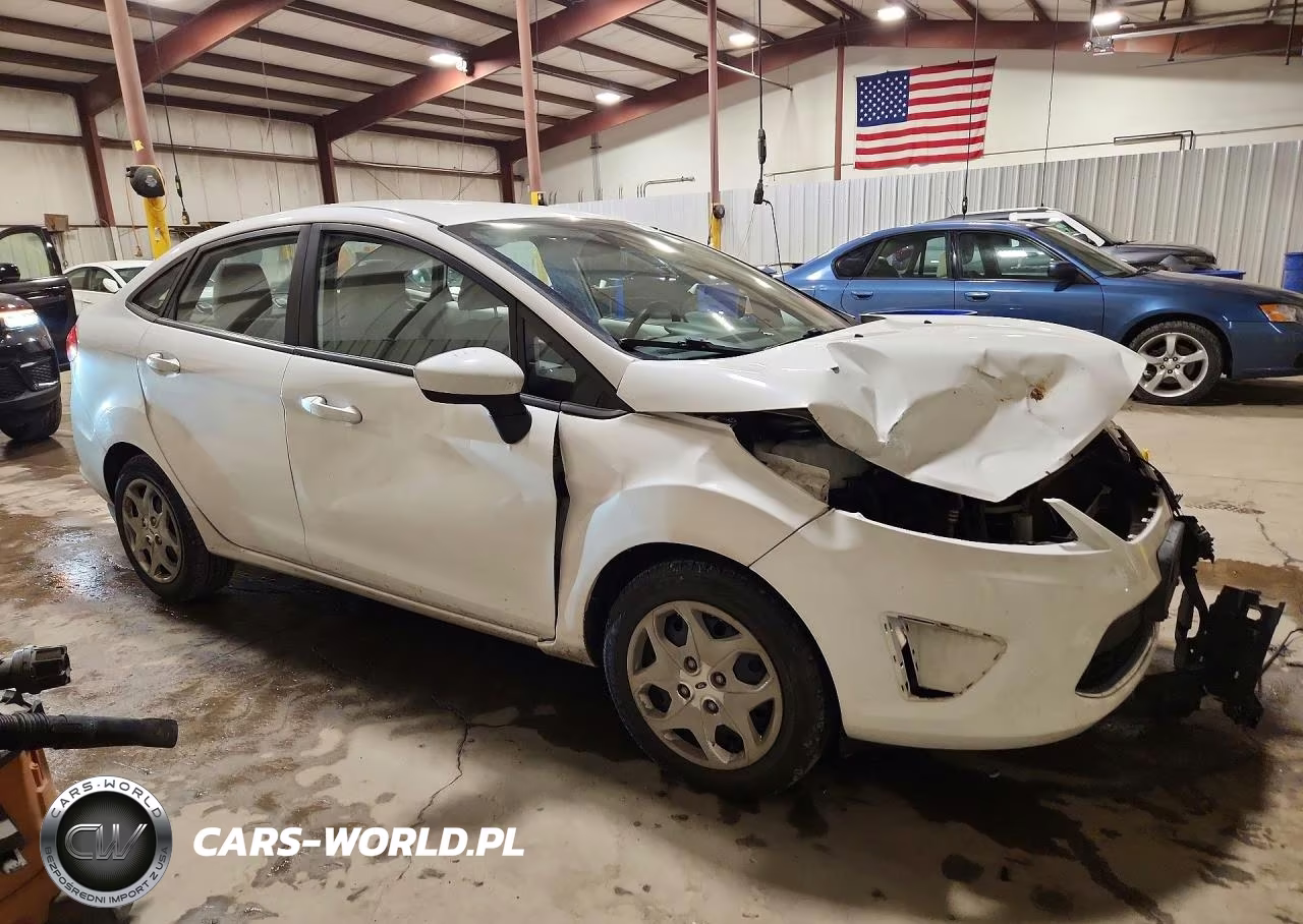2011 Ford Fiesta S VIN:3FADP4AJ2BM128841 - 4