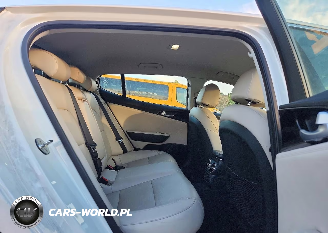 2019 Kia Stinger Base VIN:KNAE15LA4K6055018 - 10