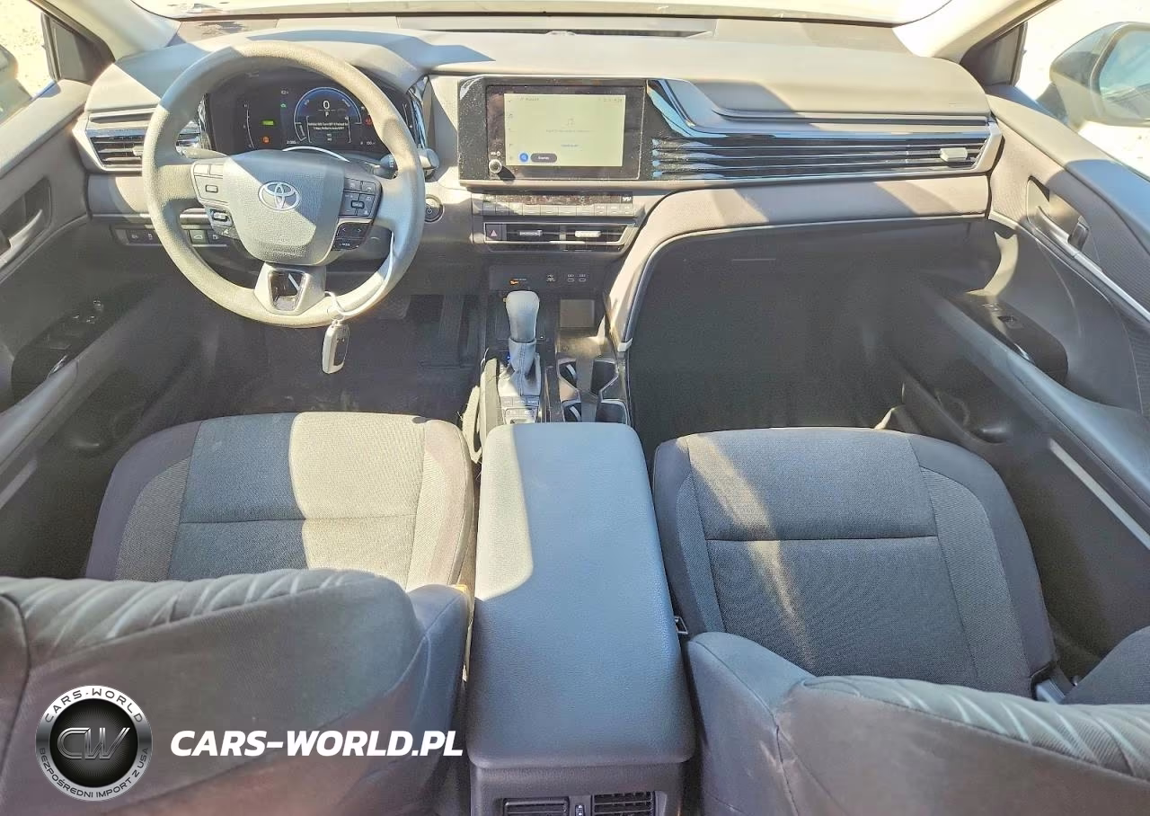 2025 Toyota Camry Le VIN:4T1DBADK6SU028972 - 8