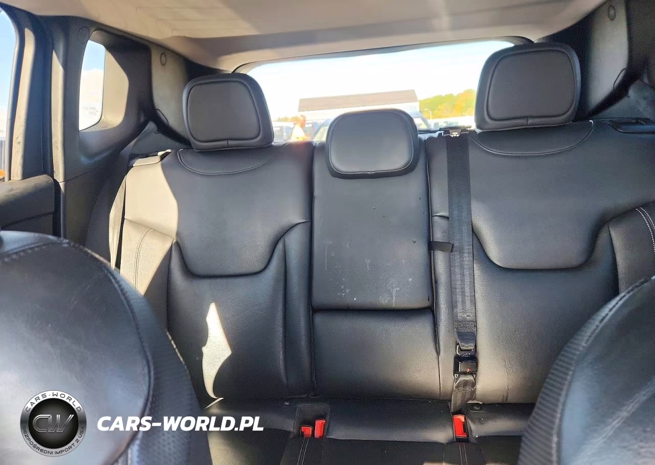 2016 Jeep Renegade Limited VIN:ZACCJBDT9GPC67569 - 10