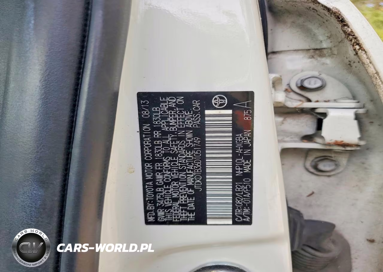2013 Toyota Prius C VIN:JTDKDTB36D1051749 - 12
