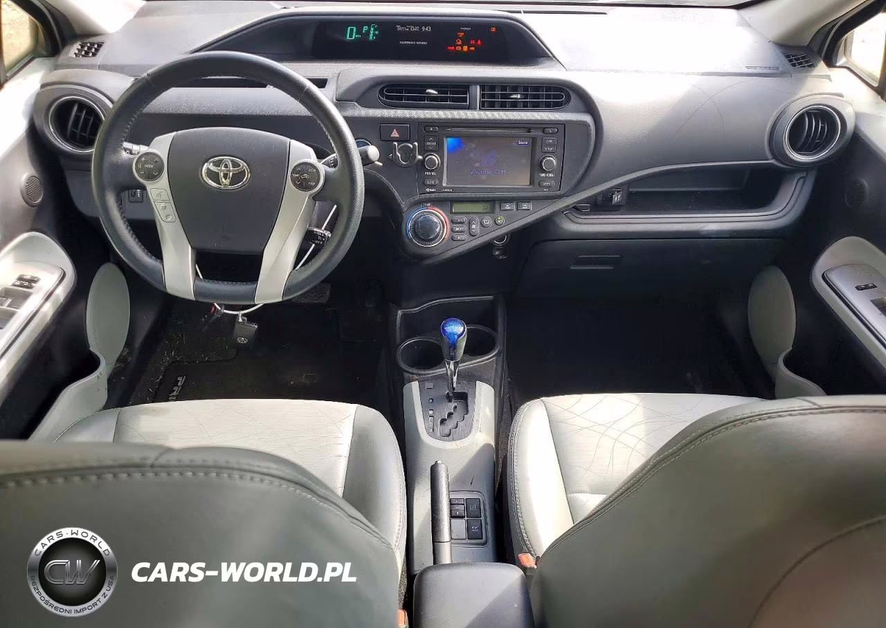 2013 Toyota Prius C VIN:JTDKDTB36D1051749 - 8