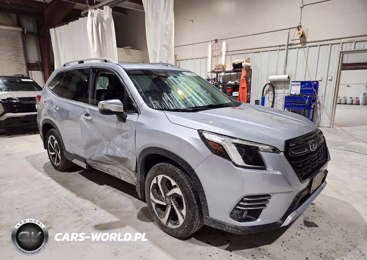 2023 Subaru Forester Touring VIN:JF2SKARC6PH494111 - 4