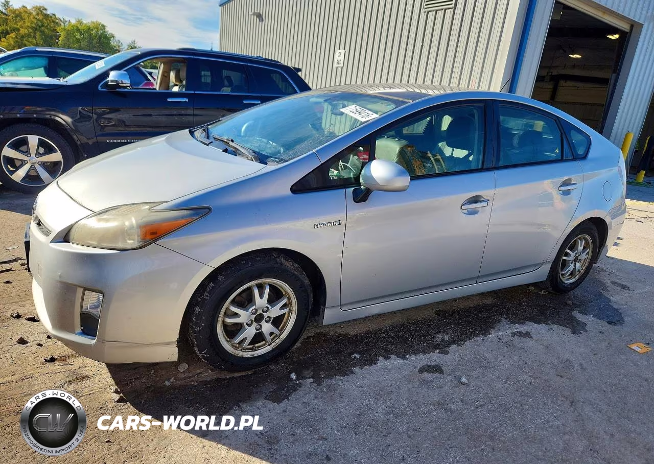 2011 Toyota Prius Four VIN:JTDKN3DU9B5290687 - 1
