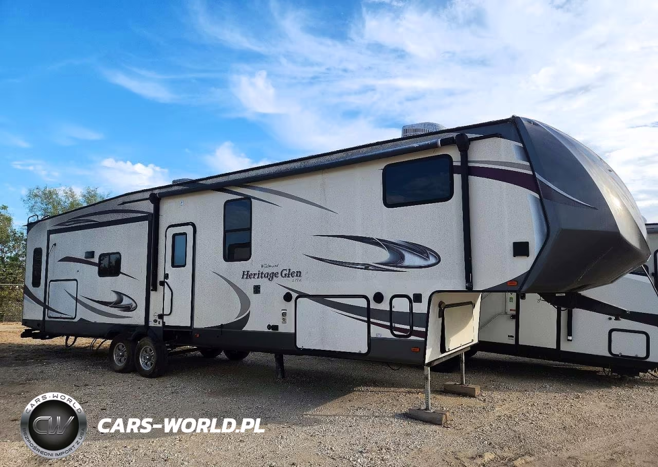 2017 Forest River Heritage Glen Camper – zdjęcie 1 z 10