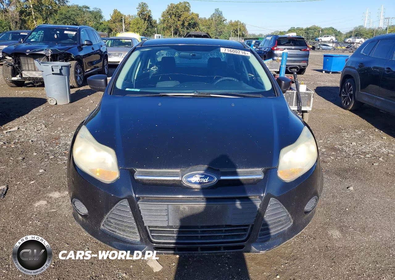 2014 Ford Focus S VIN:1FADP3E29EL124501 - 5