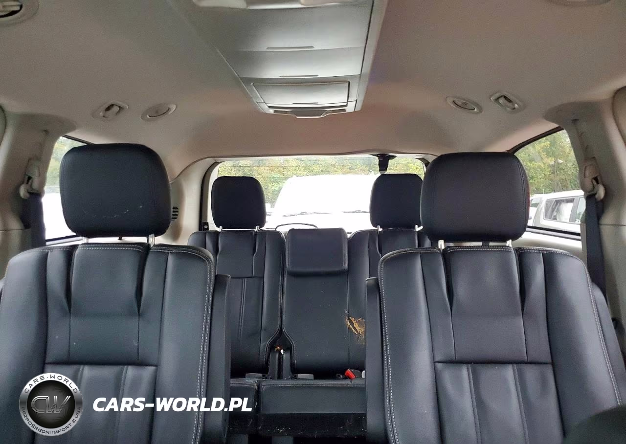 2016 Chrysler Town & Country Touring VIN:2C4RC1BG6GR281350 - 10