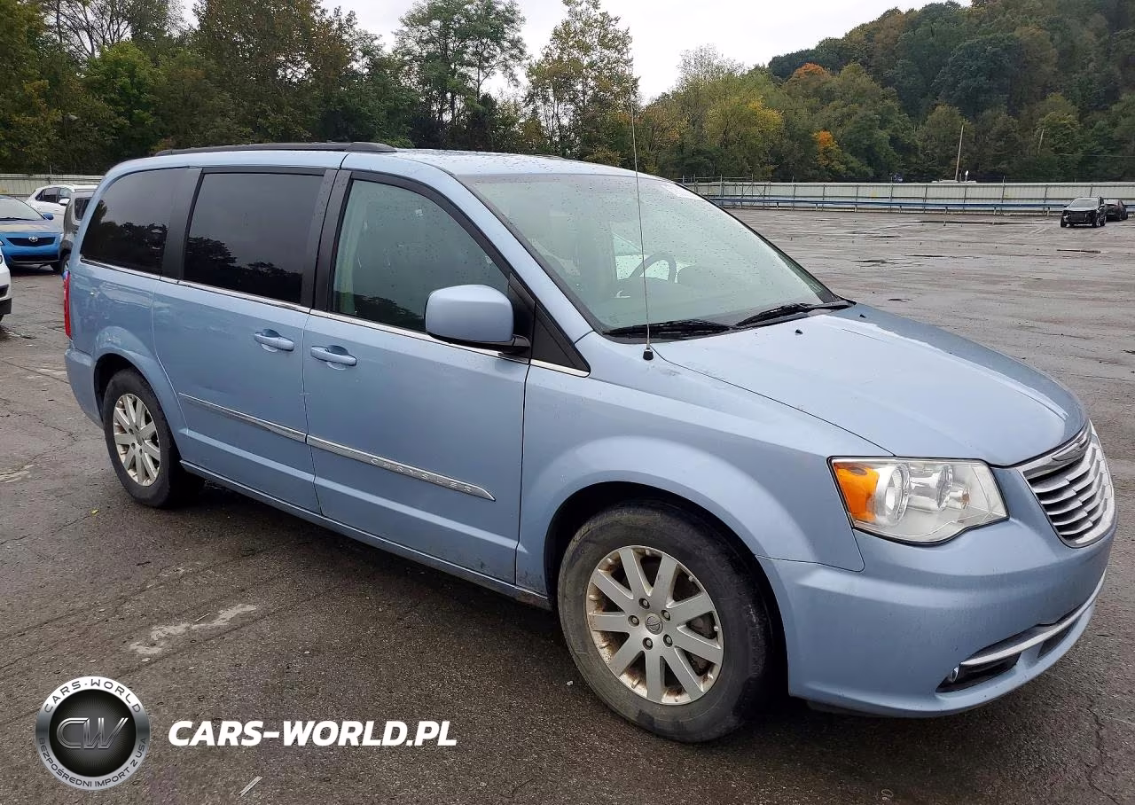 2016 Chrysler Town & Country Touring VIN:2C4RC1BG6GR281350 - 4